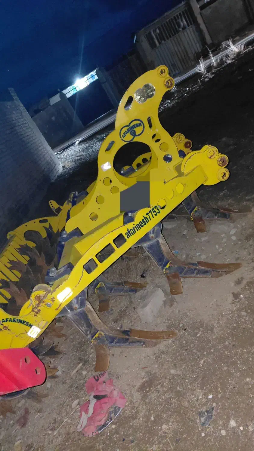 چیزل مثلثی|ماشین‌آلات صنعتی|بروجرد, |دیوار