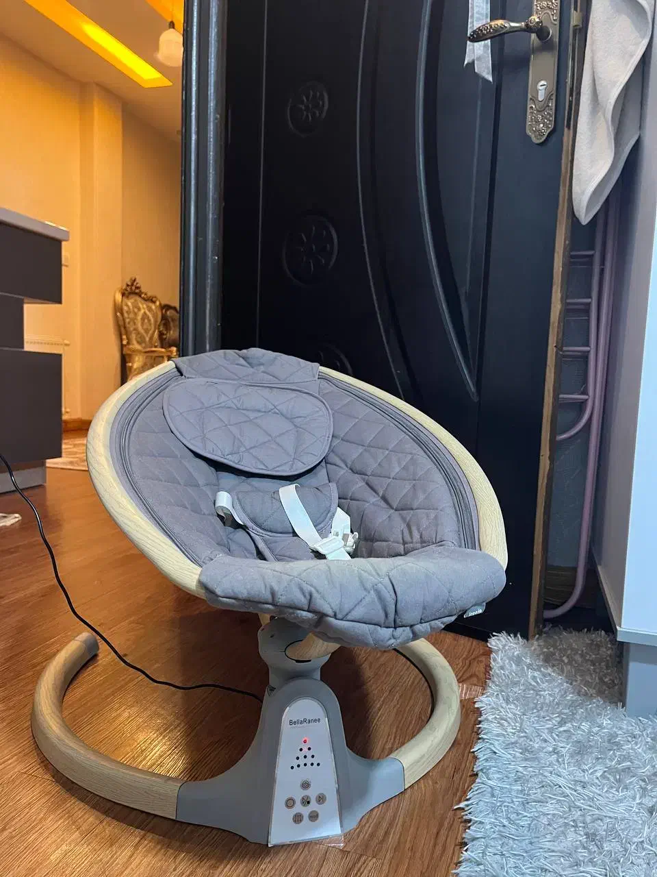 گهواره برقی bella ranee|تخت و صندلی بچه|لنگرود, |دیوار