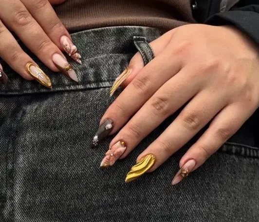 کاشت ناخن|خدمات آرایشگری و زیبایی|کنگاور, |دیوار