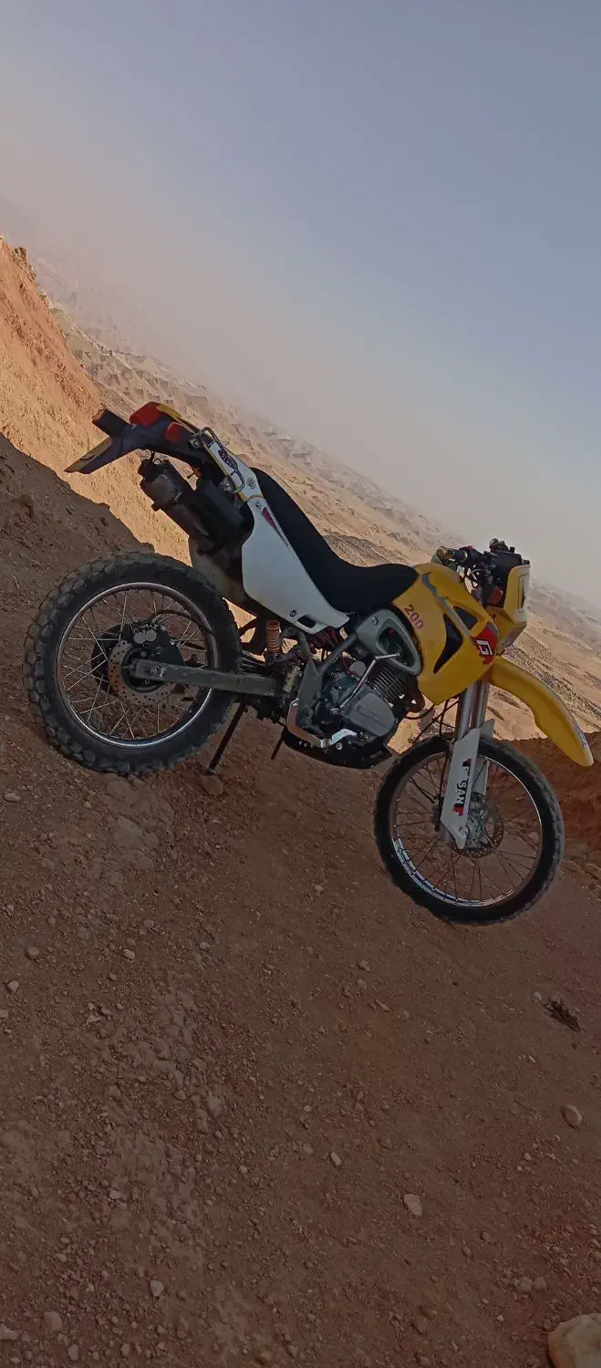 تریل احسان ۲۰۰|موتورسیکلت|ایلام, |دیوار