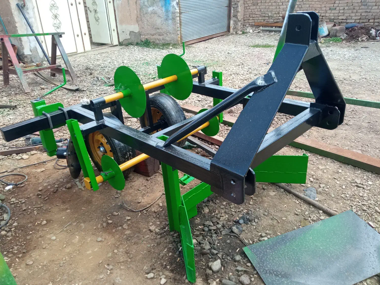 مالچر پلاستیک کش تیپ کش کودریز|ماشینآلات صنعتی|رودان, |دیوار