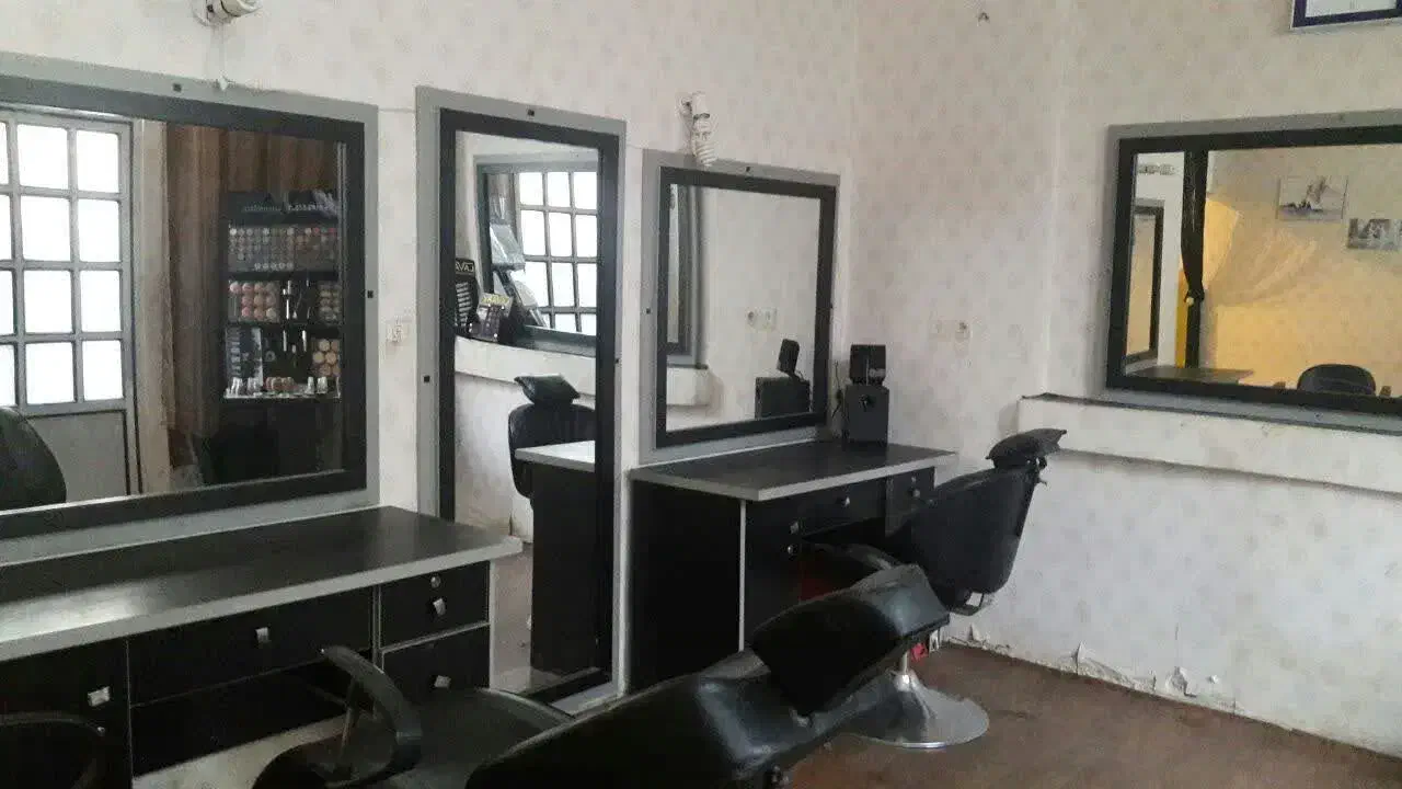 میز واینه|آرایشگاه و سالن‌های زیبایی|قم, شاه ابراهیم|دیوار