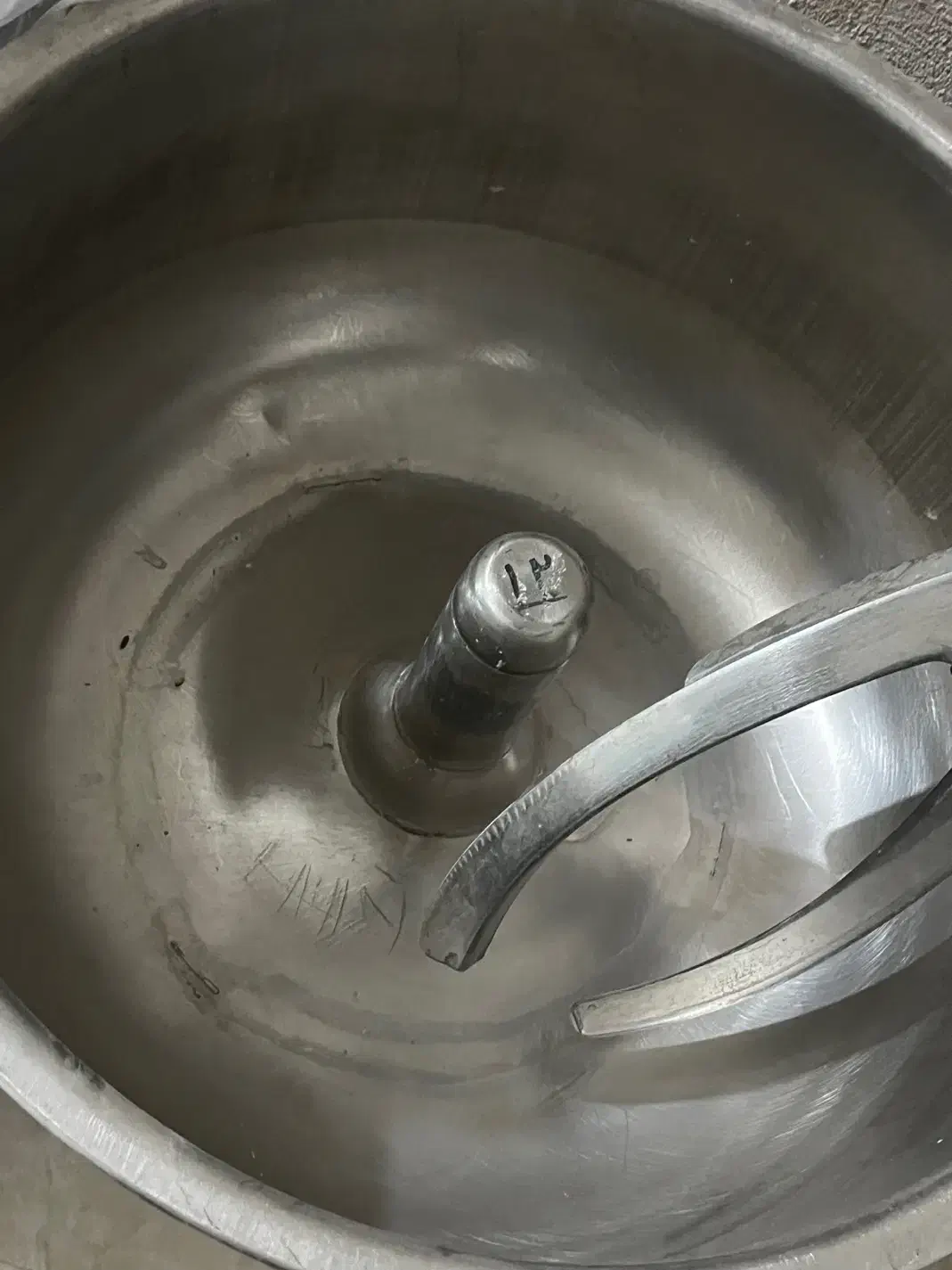 خمیر گیر نو|فروشگاه و مغازه|جیرفت, |دیوار