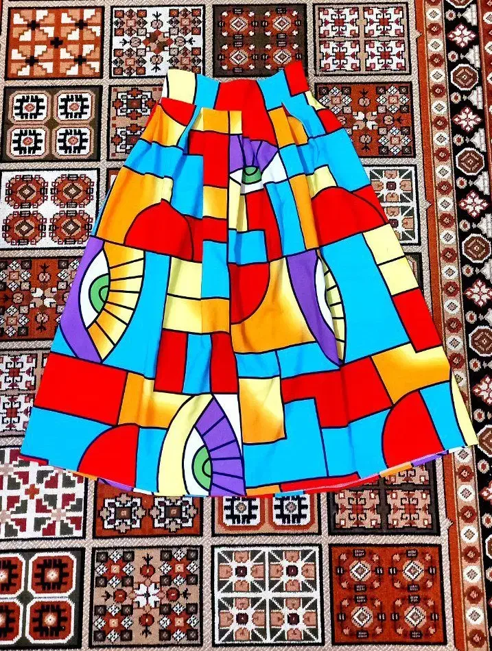 دامن مجلسی|لباس|ساری, |دیوار