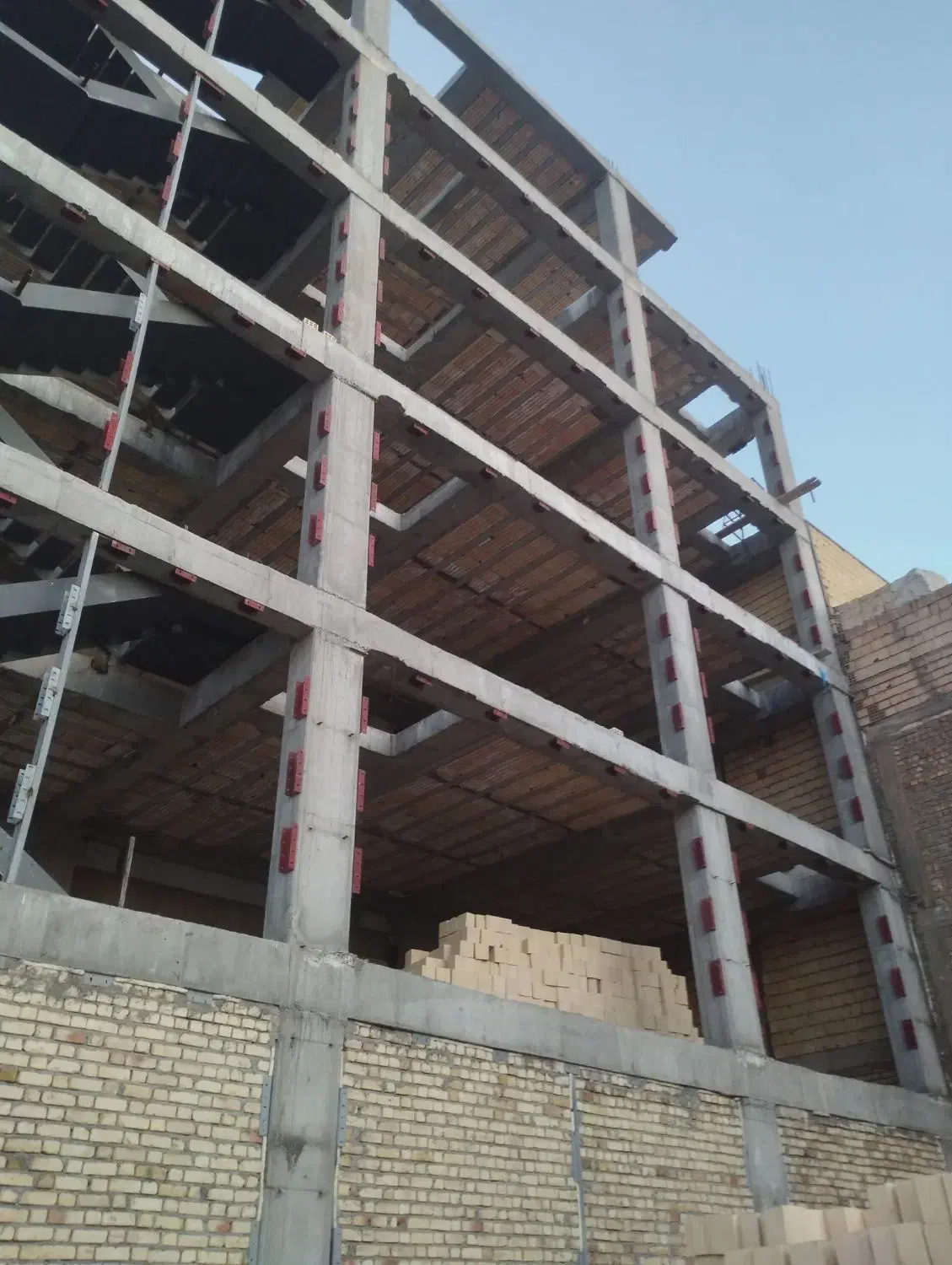 جوشکاری والپست کاری درجه (1) نبشی کاری|خدمات پیشه و مهارت|کاشان, فاز ۲ ناجی آباد|دیوار