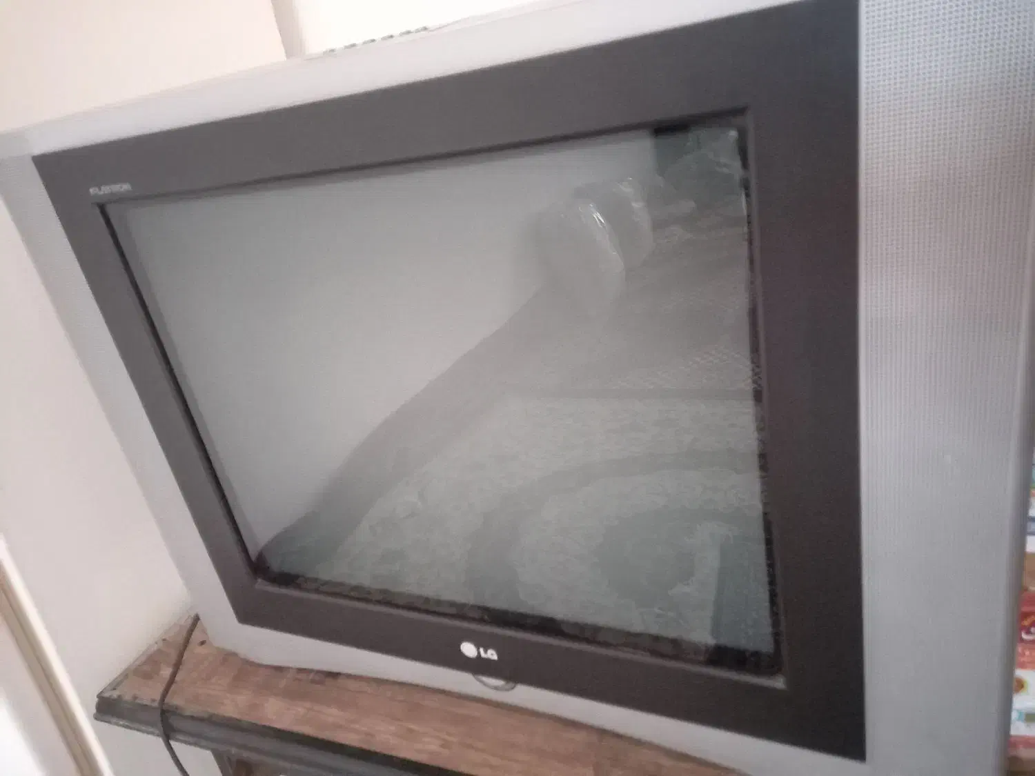 تلویزیون کارکرده|تلویزیون و پروژکتور|زنجان, |دیوار