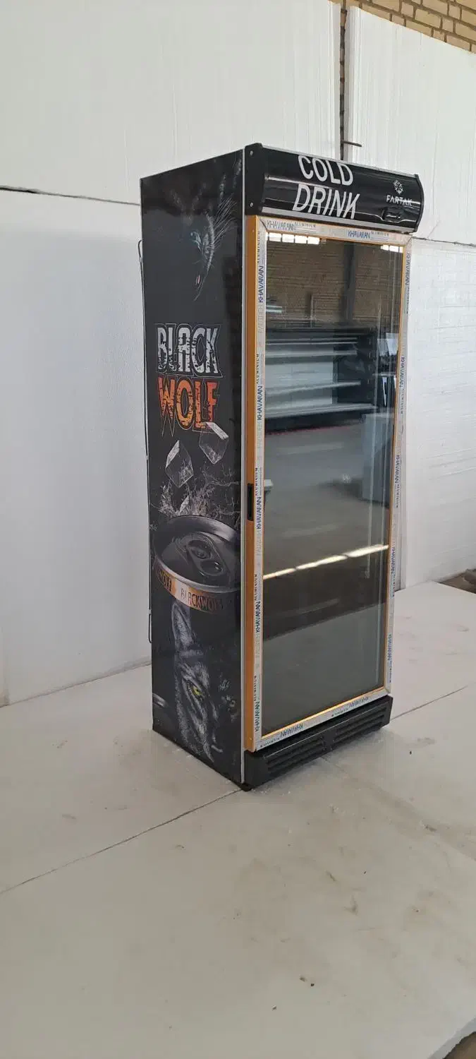 یخچال و فریزر درب شیشه ای عرض ۷۰.. ۵ فوت هتلی|فروشگاه و مغازه|تبریز, |دیوار