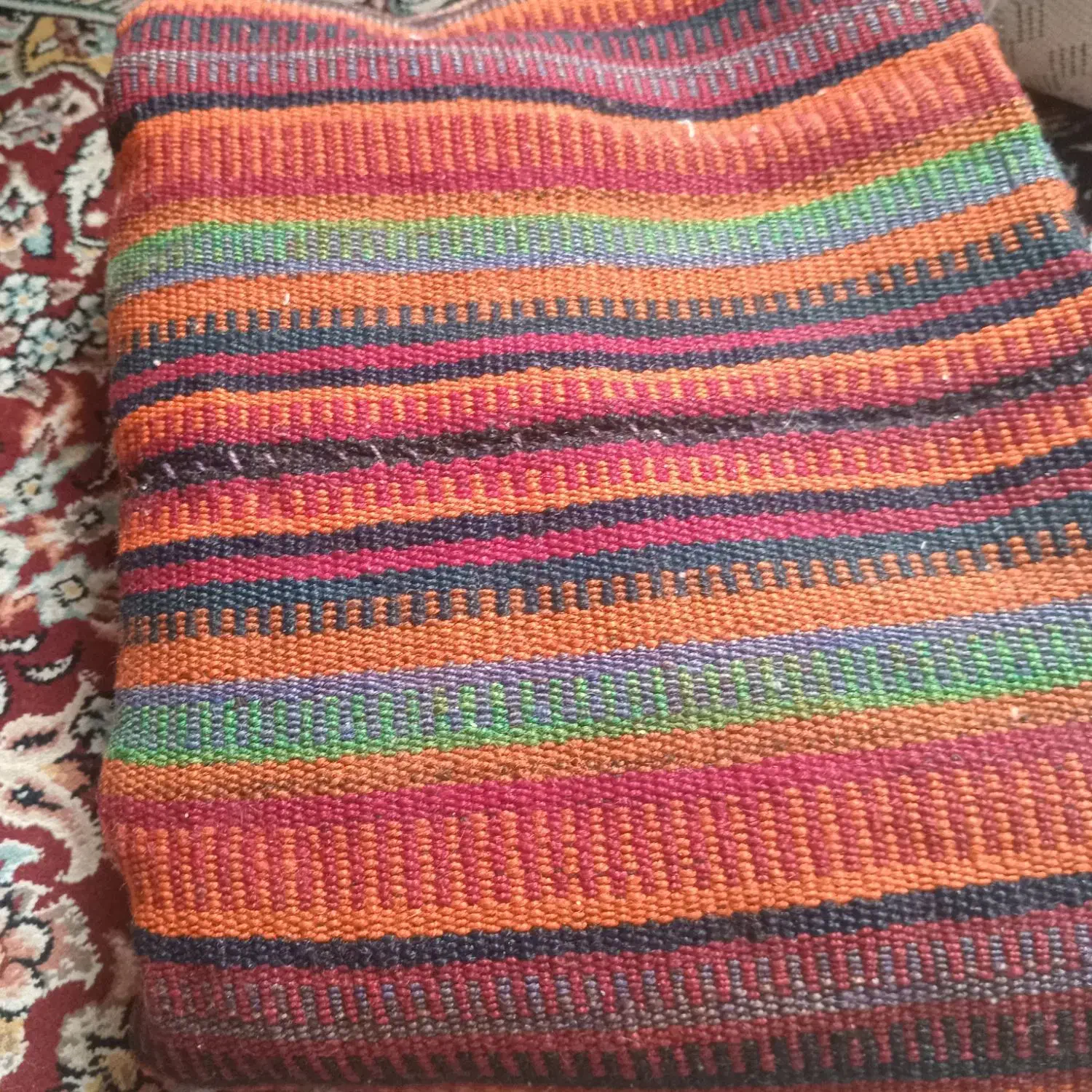 گلیمو جاجیم|گلیم، جاجیم، گبه|نجف‌آباد, یزدانشهر|دیوار