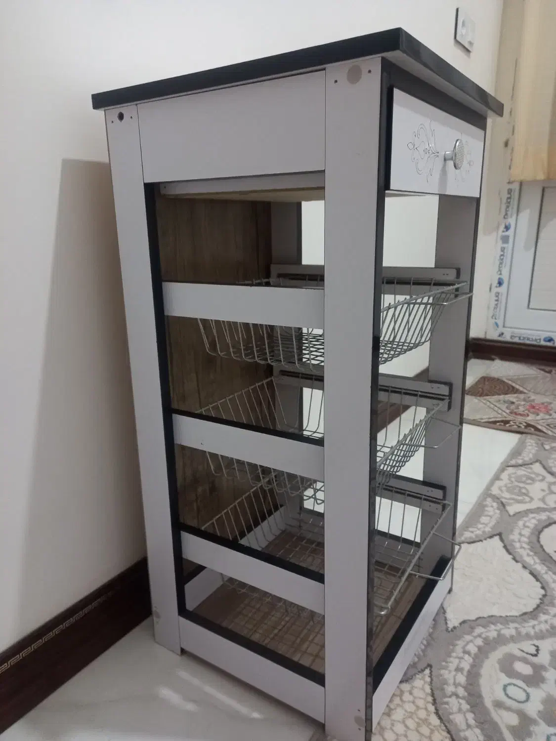 جا سیب زمینی و پیاز|مبلمان خانگی و میز عسلی|پیشوا, |دیوار