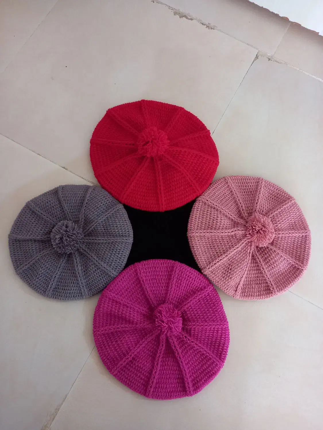 کلاه دستباف|لباس|مسجد سلیمان, |دیوار