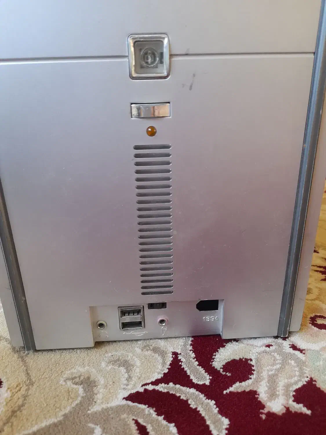 کیس کامپیوتر|قطعات و لوازم جانبی رایانه|فولادشهر, فولادشهر|دیوار