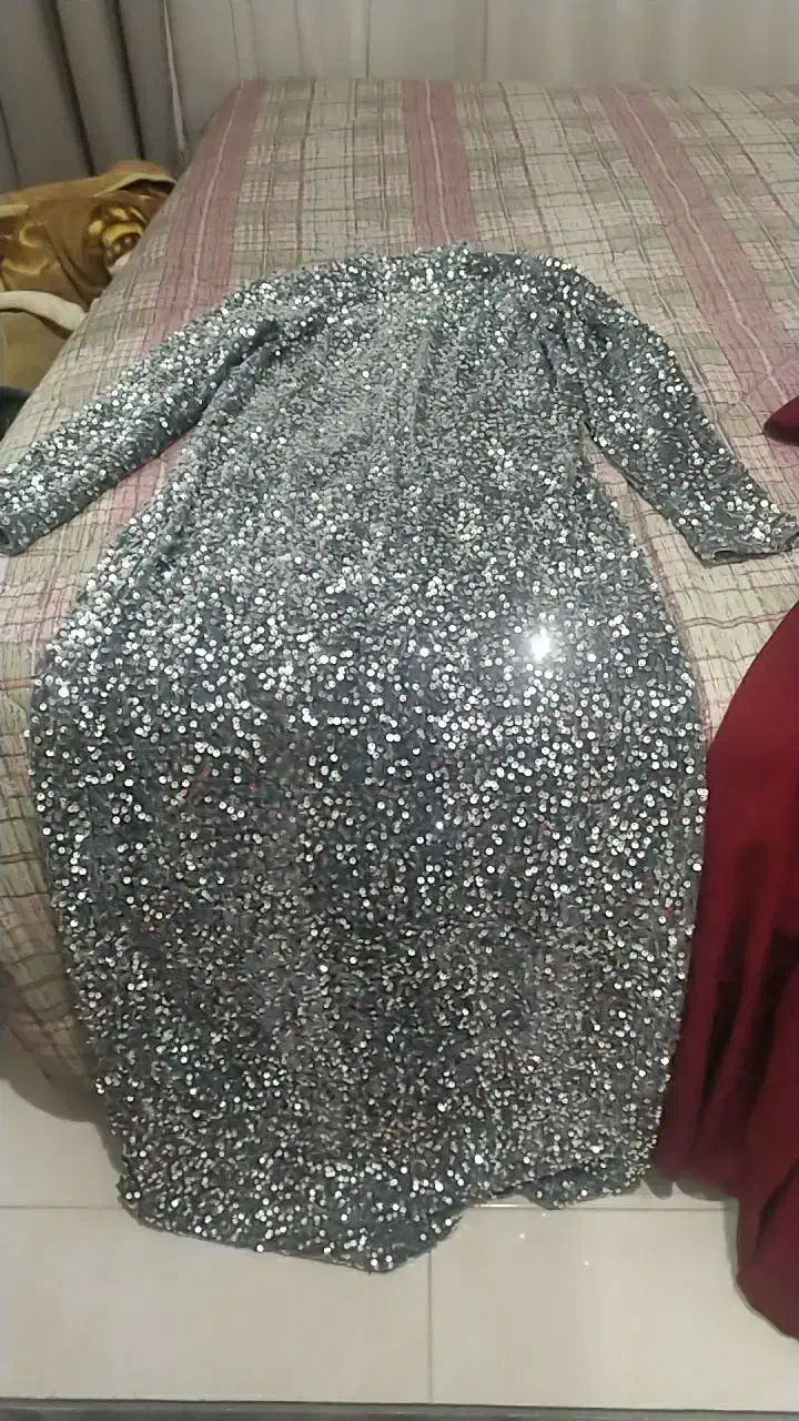 مانتوها کاملا نو و لباس مجلسی ها یه بار پوشیده شده|لباس|نظرآباد, نظرآباد|دیوار