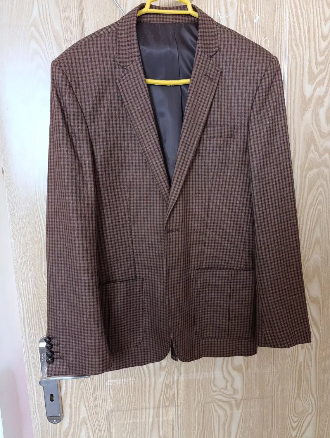 کت تک|لباس|اردبیل, |دیوار