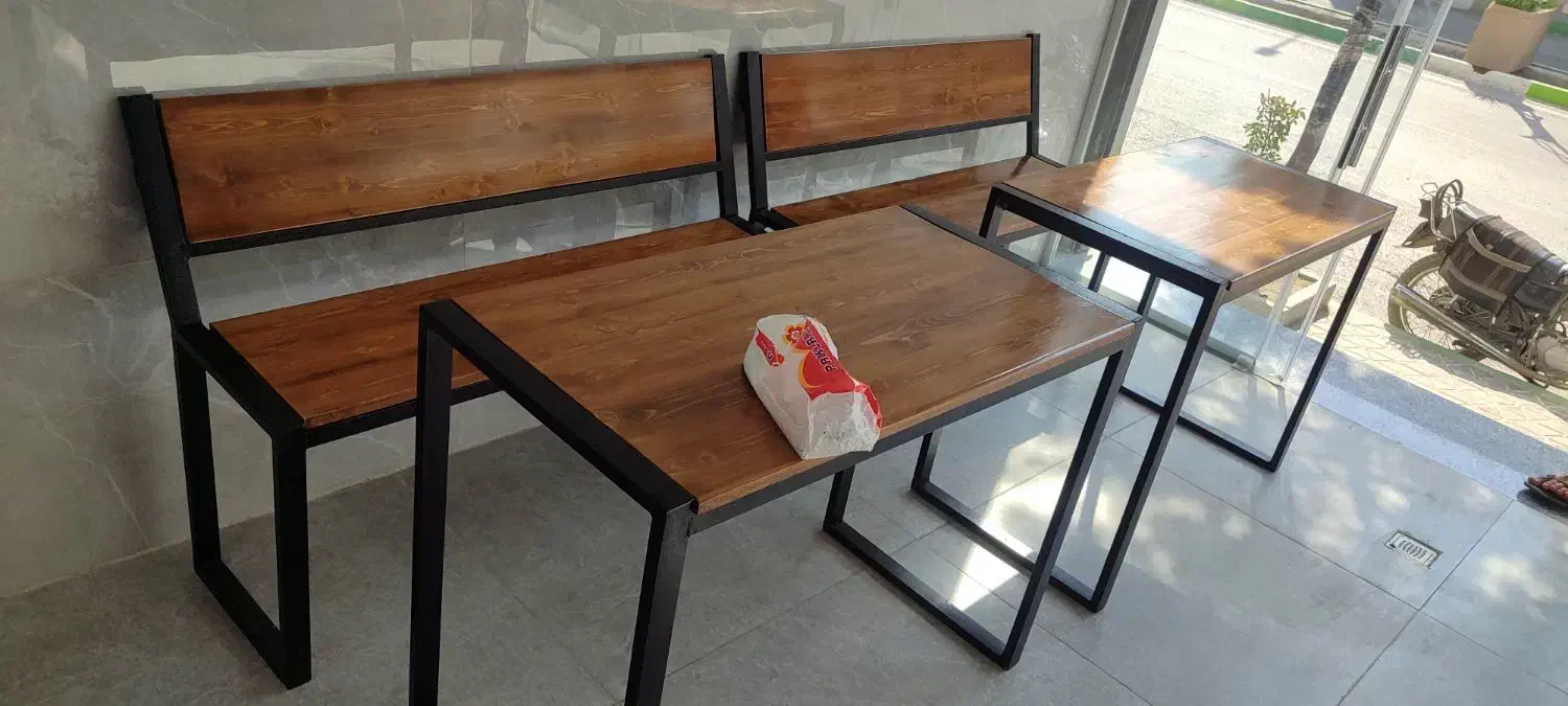 میزوصندلی اهنی رنگ شده|دفتر کار|خمینیشهر, |دیوار