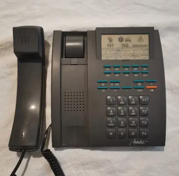 تلفن رومیزی آلمانی استوک درجه 1|تلفن رومیزی|بیرجند, |دیوار