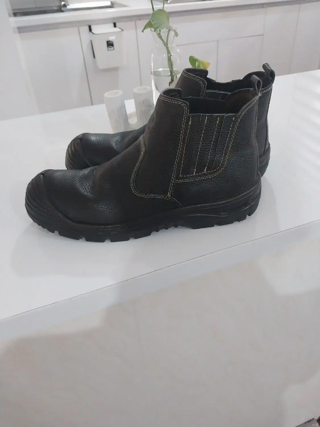 کفش ایمنی|کیف، کفش، کمربند|بندر کنگان, |دیوار