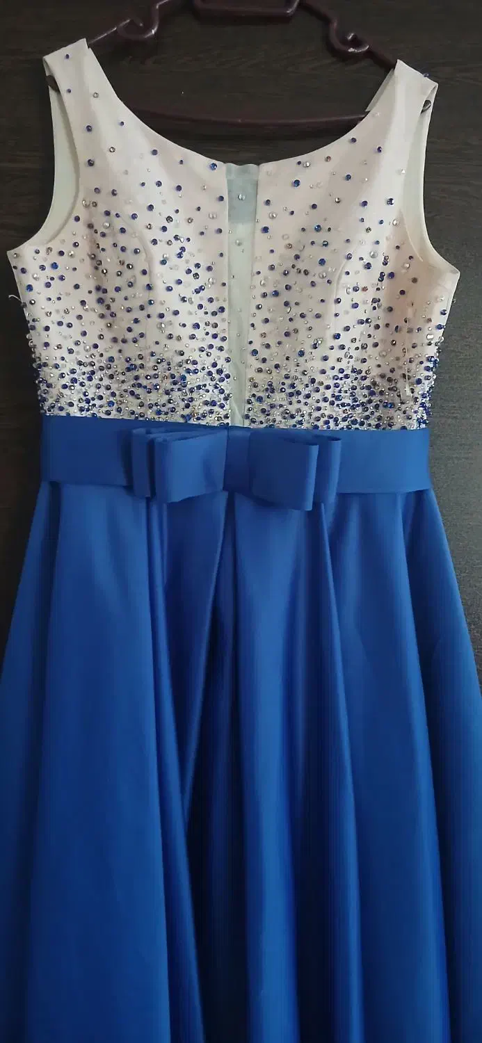 لباس زنانه|لباس|بومهن, |دیوار