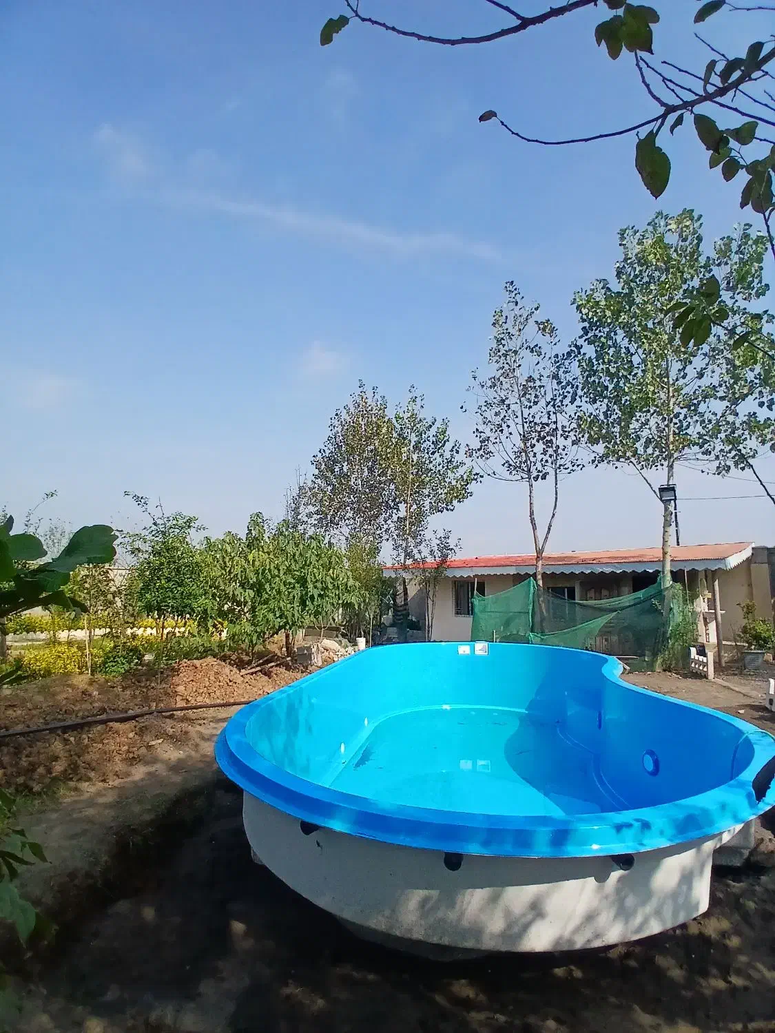 ساخت استخر و جکوزی|خدمات پیشه و مهارت|لاهیجان, شقایق|دیوار