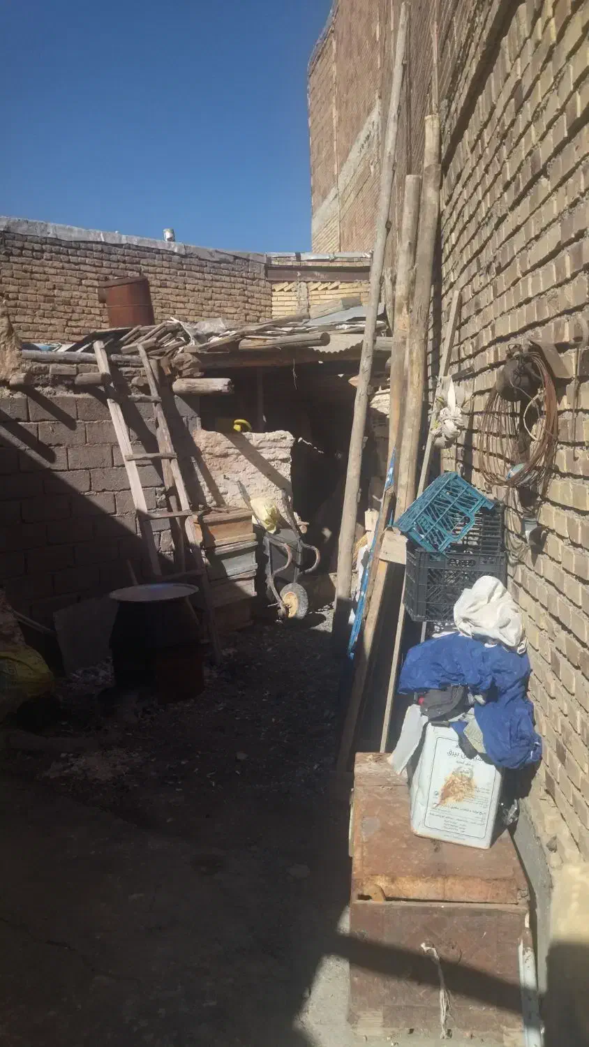 فروش مسکونی به متراژ ۲۲۰ متر در محله قاضی|فروش زمین و ملک کلنگی|خوی, |دیوار