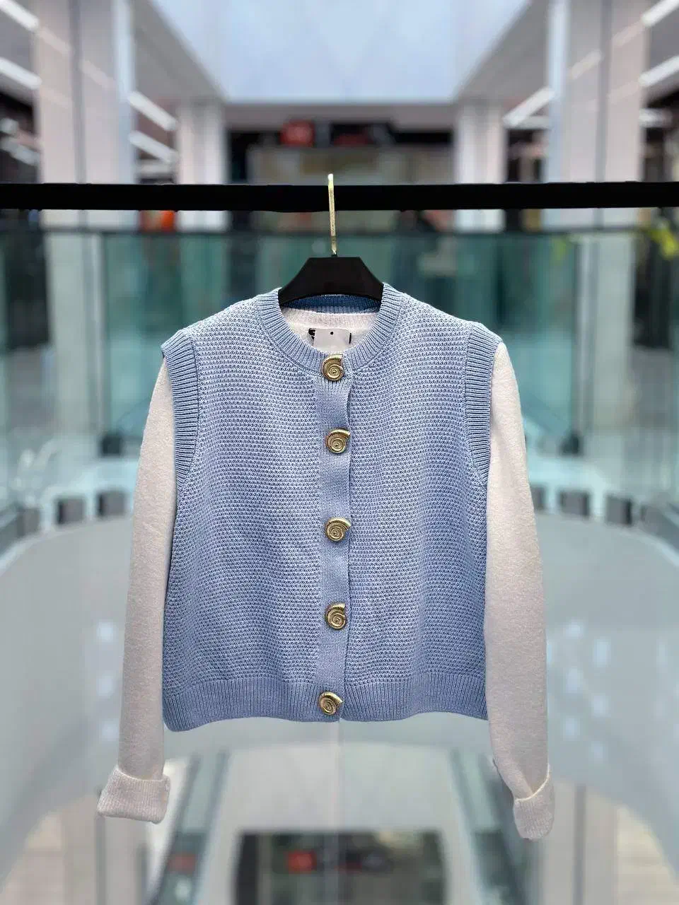 سفارش دوخت لباس و ساخت گردنبند پذیرفته میشود.|لباس|شهریار, شهریار|دیوار