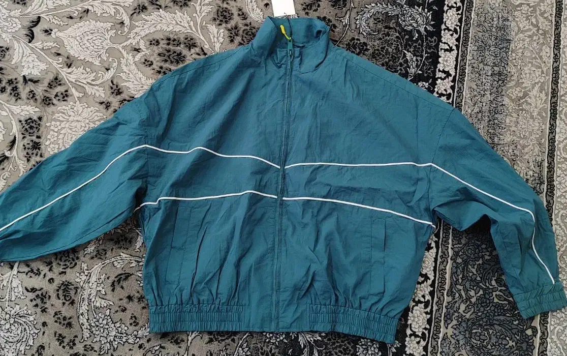 لباس|لباس|اندیشه, شهرک کوثر|دیوار