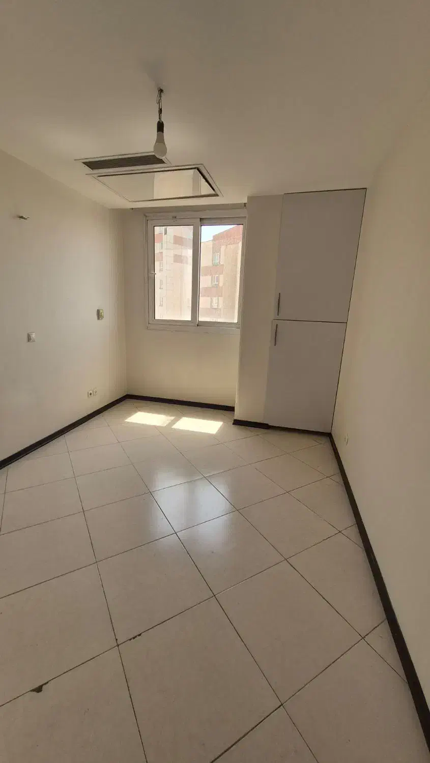 ۱۰۷ متر برج آسمان / دریاچه چیتگر