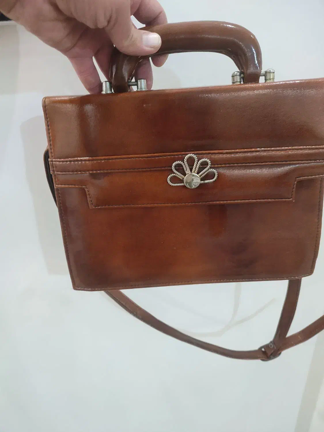 کیف مجلسی|کیف، کفش، کمربند|همدان, |دیوار