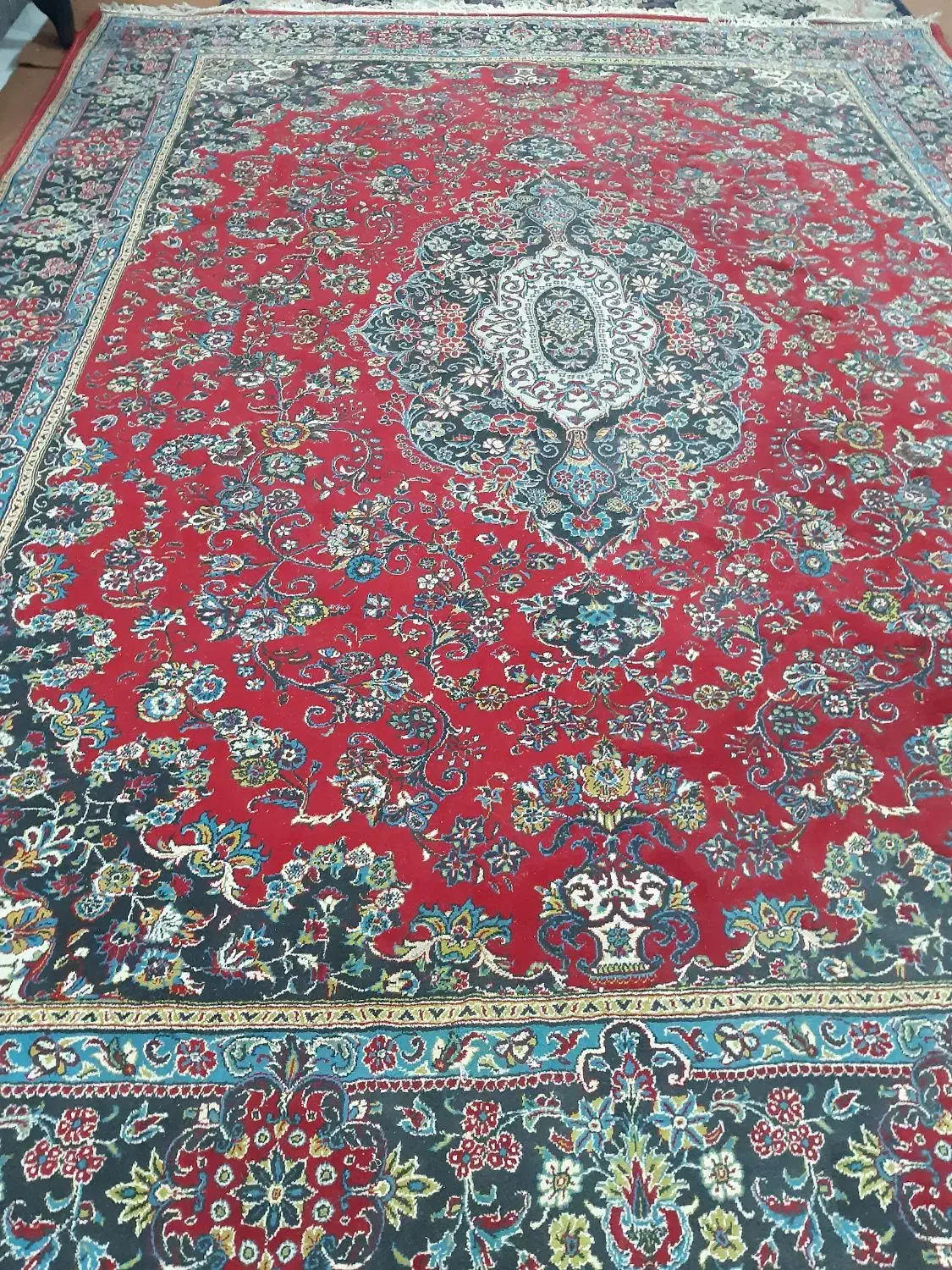 فرش ۱۲ متری قرمز|فرش|مشهد, ایثارگران|دیوار