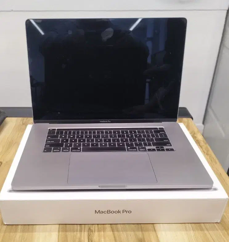 مک بوک پرو MacBook Pro 16inch core i7 16G - 512G|رایانه همراه|تهران, ایرانشهر|دیوار