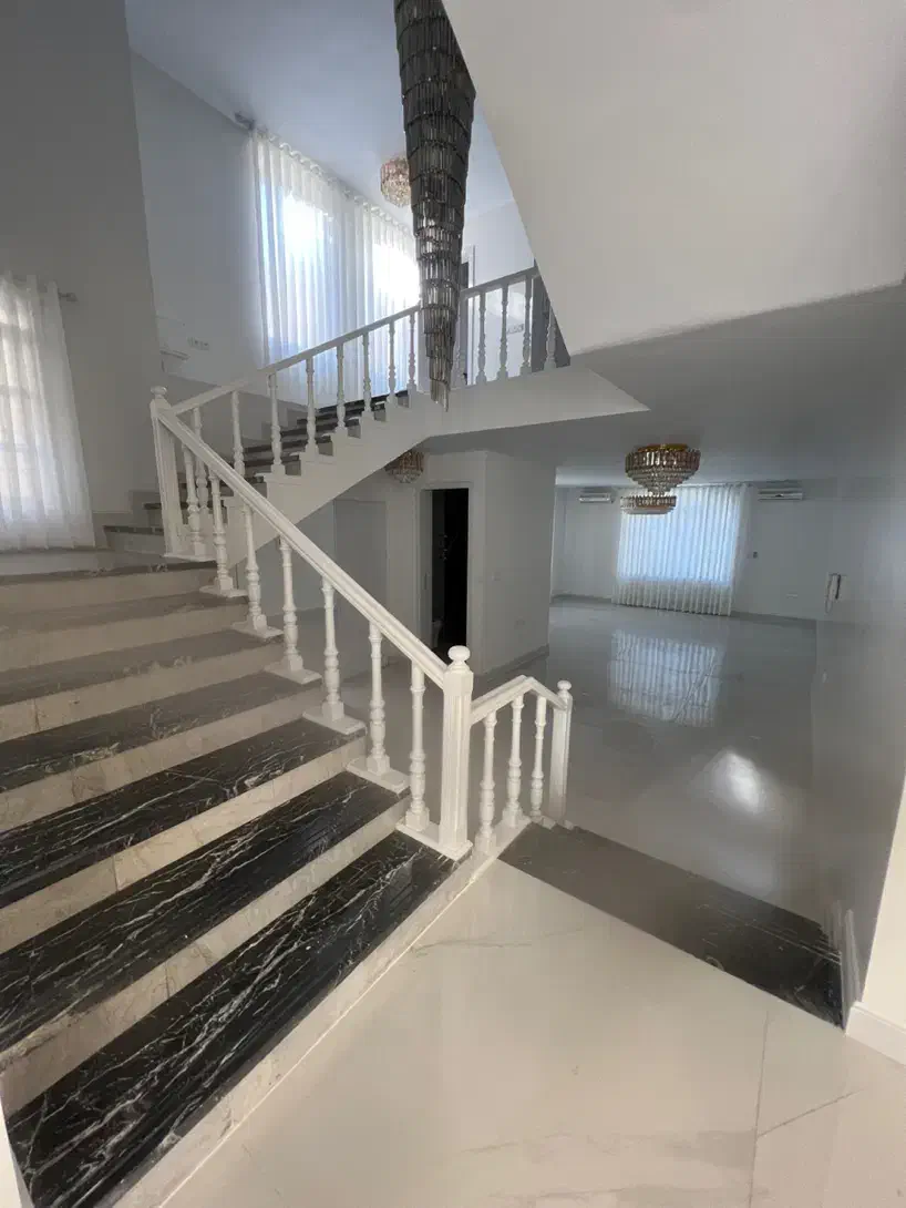 ویلای دربست مسکونی / شهرک غرب