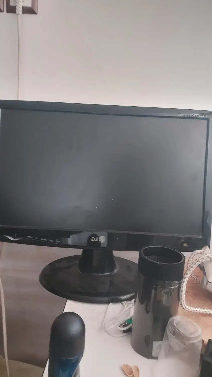 مانیتور ۱۹ اینچ LG|تلویزیون و پروژکتور|شیراز, کوشک میدان|دیوار