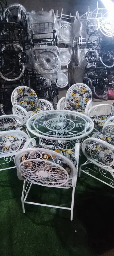 شیک رنگ شاد */فرفورژه بروز ست میز صندلی|مبلمان خانگی و میز عسلی|شیراز, دوکوهک|دیوار