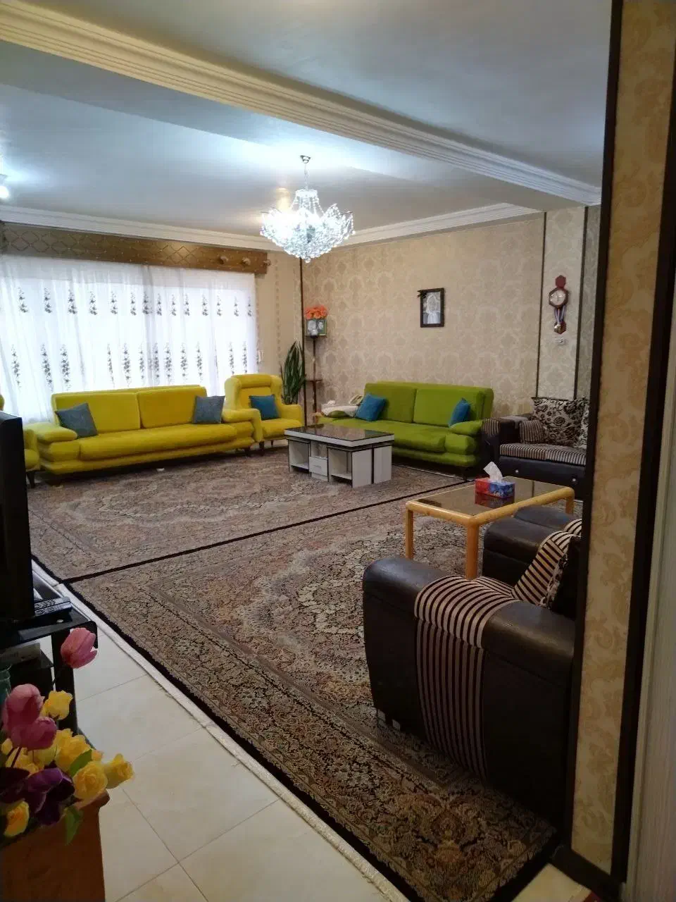 فروش فوری آپارتمان ۱۳۵ متری و سوئیت ۳۰ متری|فروش آپارتمان|قروه, |دیوار