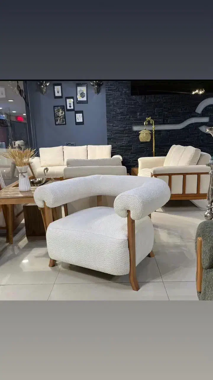 مبلمان کلاسیک «زیبایی خیره کننده »نماد تجمل*|مبلمان خانگی و میز عسلی|یزد, |دیوار