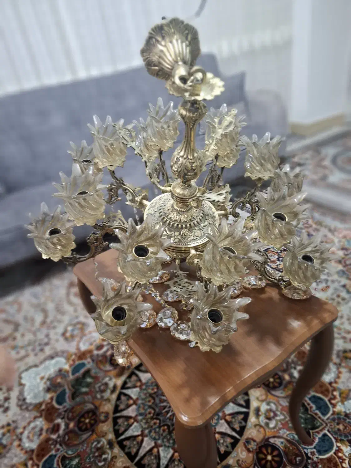 لوستر ۸ شاخه در حد نو برنجی|لوستر و چراغ آویز|خرمدره, |دیوار