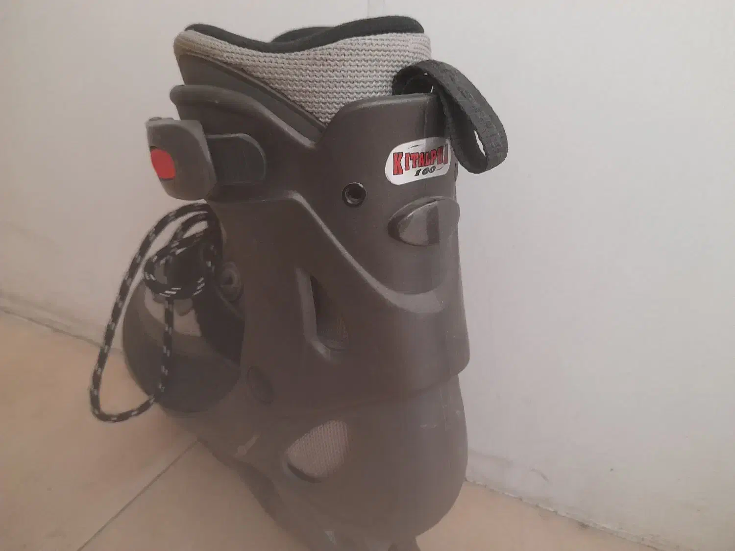 کفش مخصوص اسکیت|دوچرخه، اسکیت، اسکوتر|رشت, پاستوریزه|دیوار