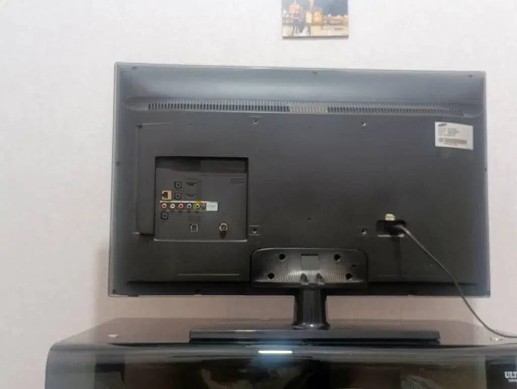 تلویزیون|تلویزیون و پروژکتور|شیراز, بالا کفت|دیوار