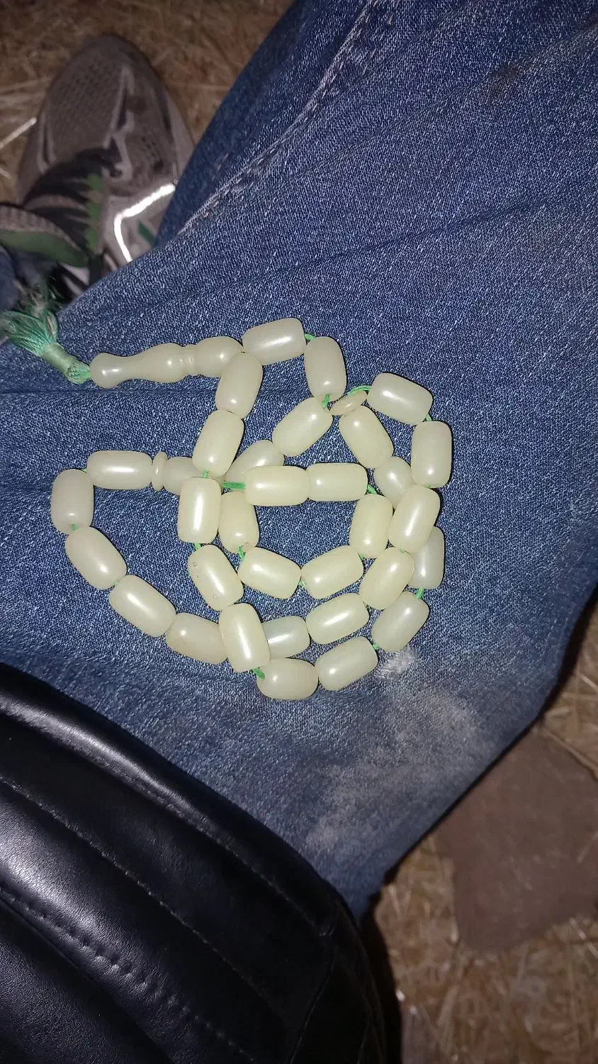 تسبیح شب نما|کلکسیون اشیاء عتیقه|اقبالیه, |دیوار