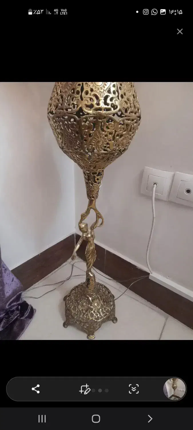 گلدان قدیمی و سنگین|گل مصنوعی|زنجان, |دیوار