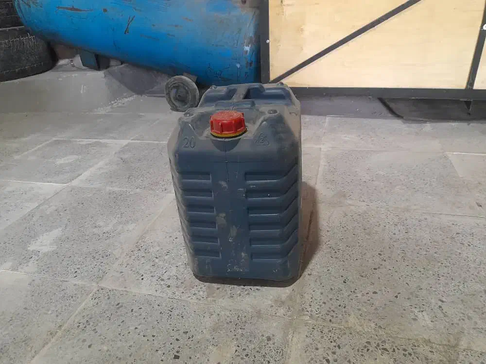 بیست لیتری|ظروف نگهدارنده، پلاستیکی، یکبارمصرف|خرمآباد, |دیوار