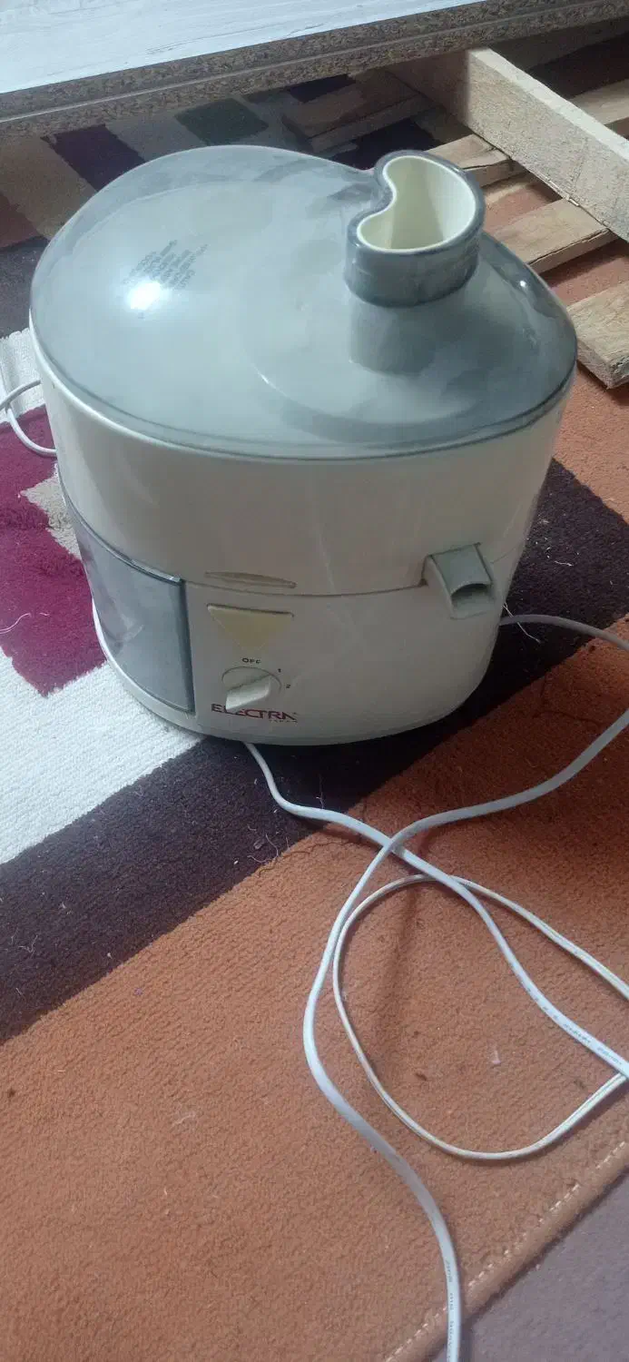 آبمیوه گیری دست دو|آبمیوهگیر و آبمرکباتگیر|فردوس (خراسان), |دیوار