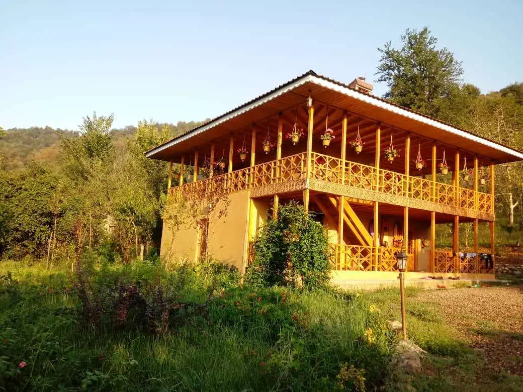 اجاره ویلا باغ سنتی مشرف به کوه و جنگل|اجارهٔ کوتاه‌مدت ویلا و باغ|ماکلوان, |دیوار