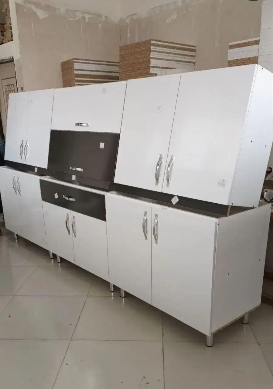سه متر کابینت آماده ام دی اف14800|خدمات پیشه و مهارت|کاشمر, |دیوار