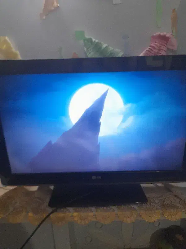 تلوزیون lcd32LG|تلویزیون و پروژکتور|قزوین, |دیوار