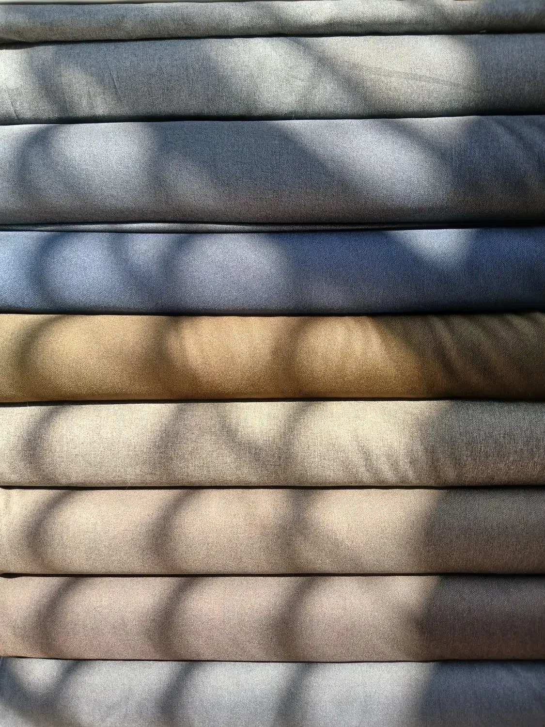 پارچه فروشی حراج واقعی|لباس|مریوان, |دیوار