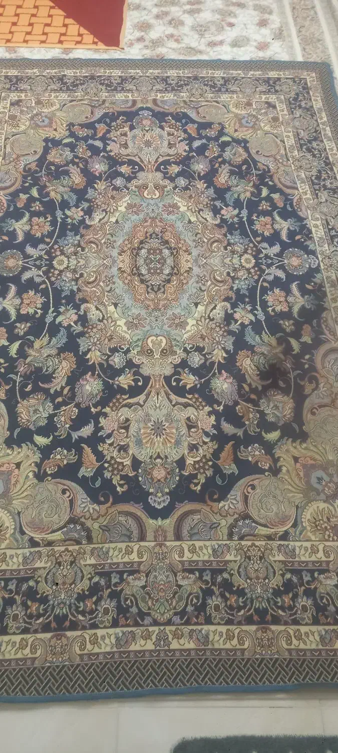 روفرشی تمیز و نو بدون پارگی|روفرشی|اصفهان, مارچین|دیوار