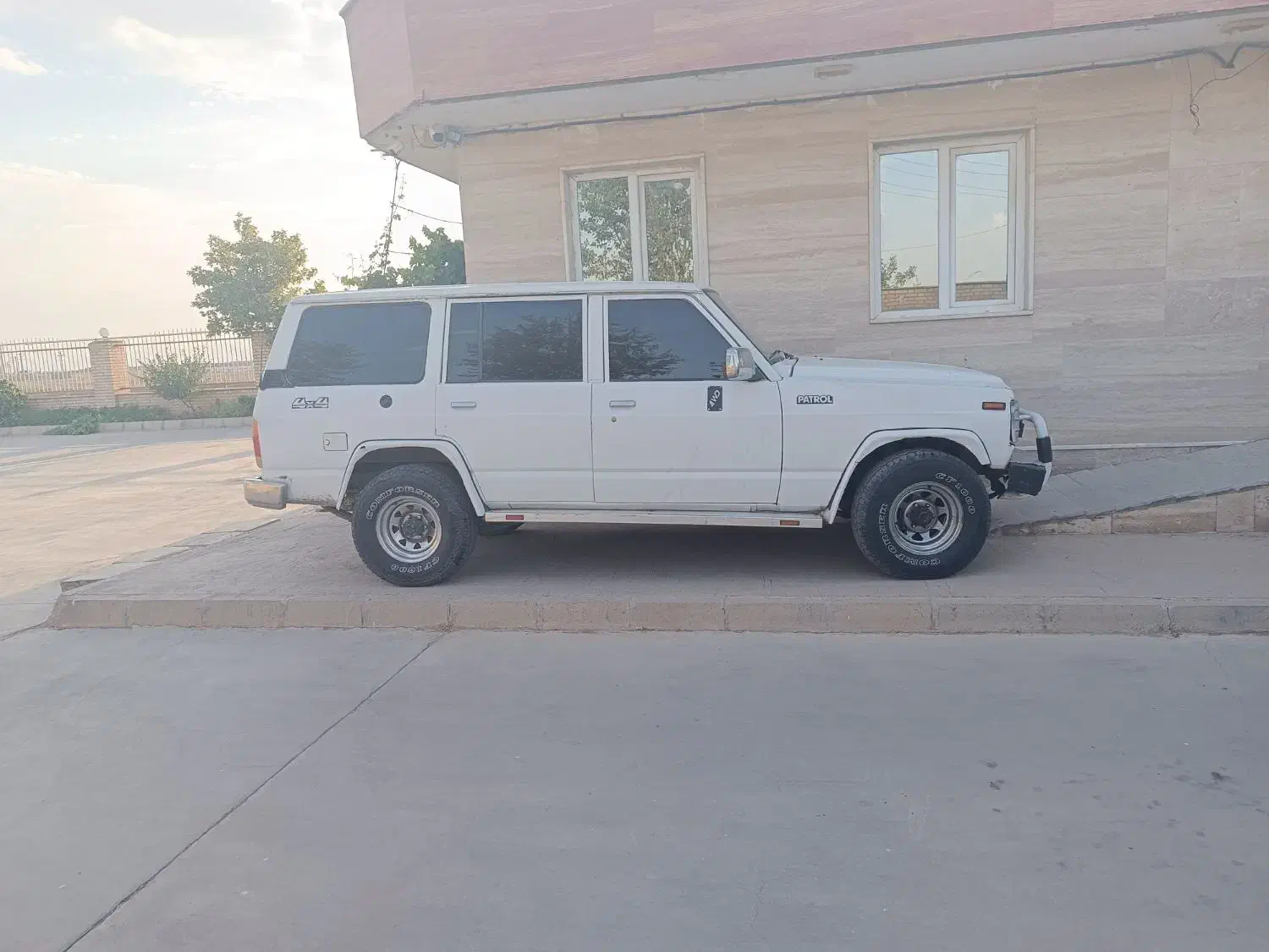 پاترول 1377 سفید|خودرو سواری و وانت|تاکستان, |دیوار