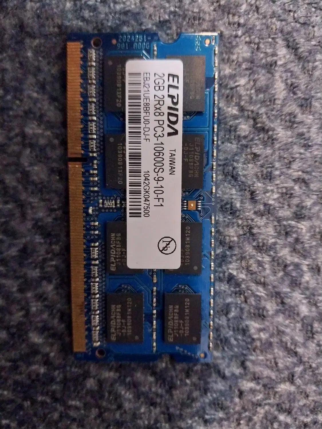 رم لپ تاپ  DDR3 2GB|قطعات و لوازم جانبی رایانه|شیراز, شهرک گلدشت حافظ‎|دیوار