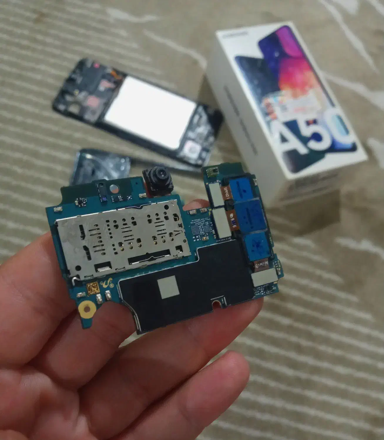 سامسونگ a50 رنگ مشکی با حافظه 128 گیگ|موبایل|اسلام‌شهر, شهرک مهدیه|دیوار