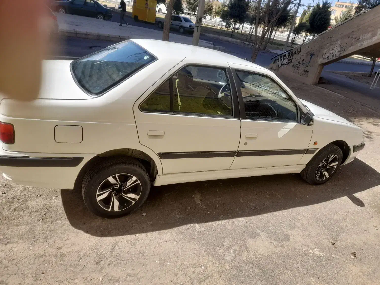 پژوپارس ۹۳|خودرو سواری و وانت|فولادشهر, B1|دیوار